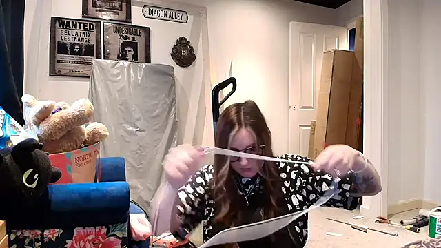 short sweetpea online show from 2, 2, 2026