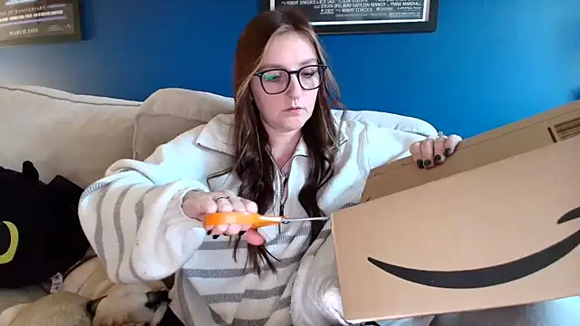 short sweetpea online show from 21, 11, 2025