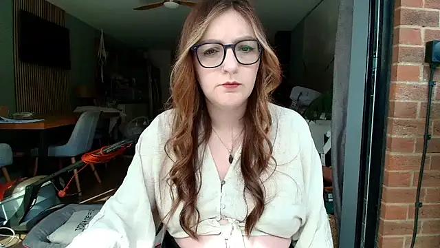 short sweetpea online show from 9, 4, 2026