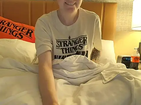 short sweetpea online show from 8, 9, 2025