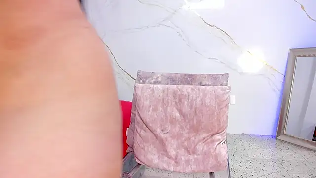 IsiisLovei online show from 26, 11, 2025