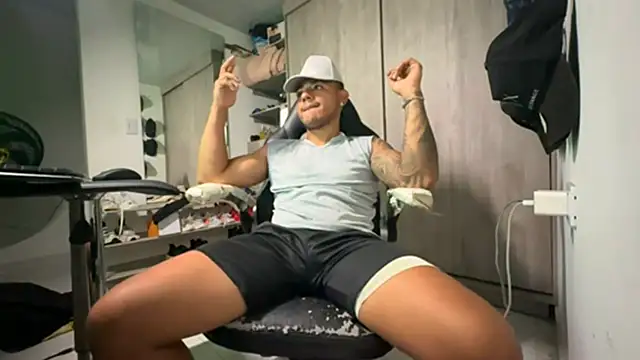 jordylatin20 online show from 10, 11, 2025