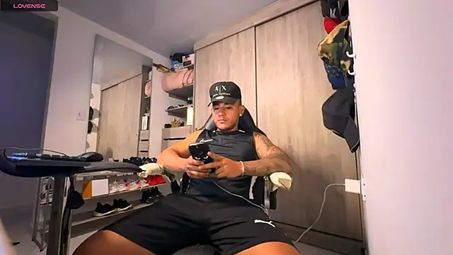 jordylatin20 online show from 8, 11, 2025