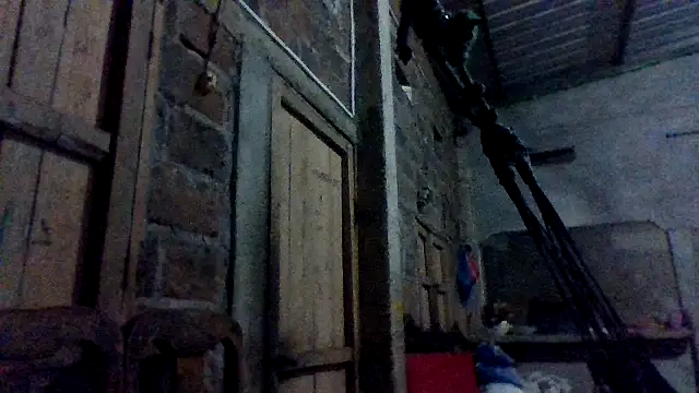 Snapshot of axomen chatting on 21, 9, 2025 axomen online show from 21, 9, 2025