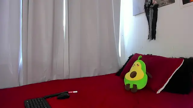 Snapshot of Sarah_Jhonson chatting on 3, 11, 2025 Sarah Jhonson online show from 3, 11, 2025