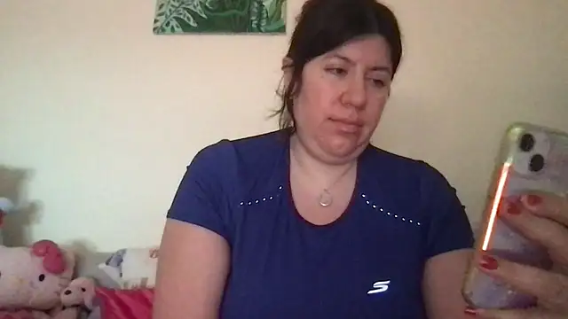 Snapshot of HYPHYtype chatting on 19, 6, 2026 HYPHYtype online show from 19, 6, 2026