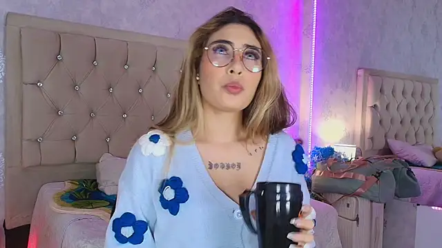 nini love01 online show from 22, 4, 2026