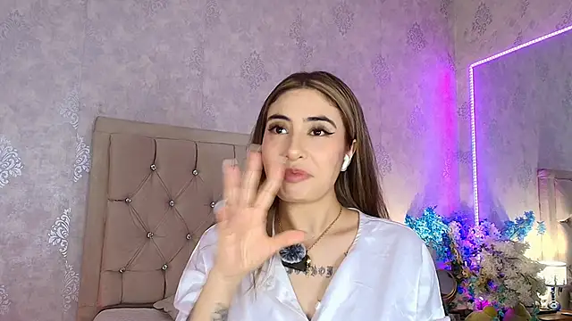 Snapshot of nini_love01 chatting on 27, 6, 2026 nini love01 online show from 27, 6, 2026