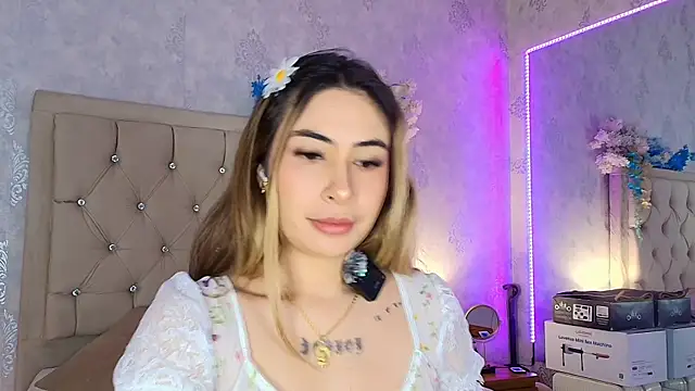 Snapshot of nini_love01 chatting on 15, 6, 2026 nini love01 online show from 15, 6, 2026