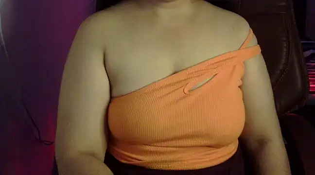 Snapshot of Maalnad_beauty chatting on 28, 2, 2025 Maalnad beauty online show from 28, 2, 2025