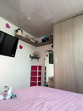 Lucy Marin online show from 18, 3, 2025