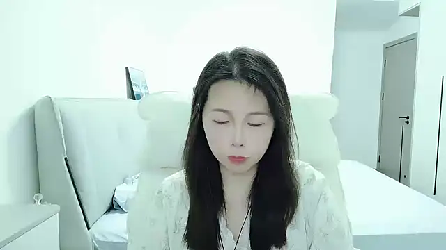 Sunset glow online show from 24, 9, 2025