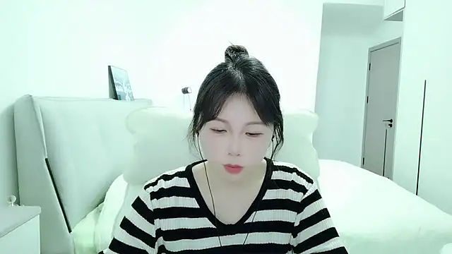 Sunset glow online show from 19, 12, 2025