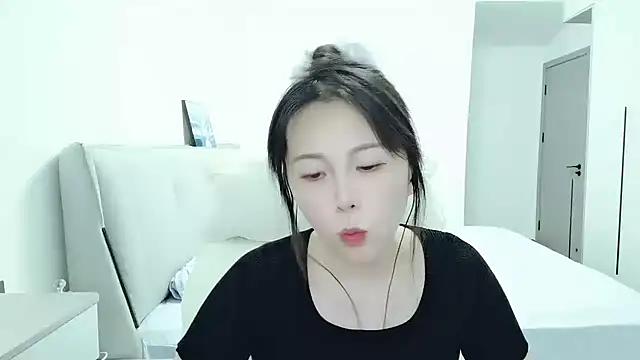 Sunset glow online show from 22, 9, 2025