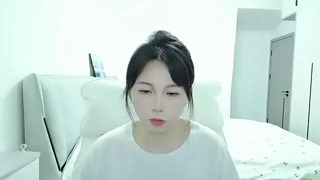 Sunset glow online show from 6, 11, 2025