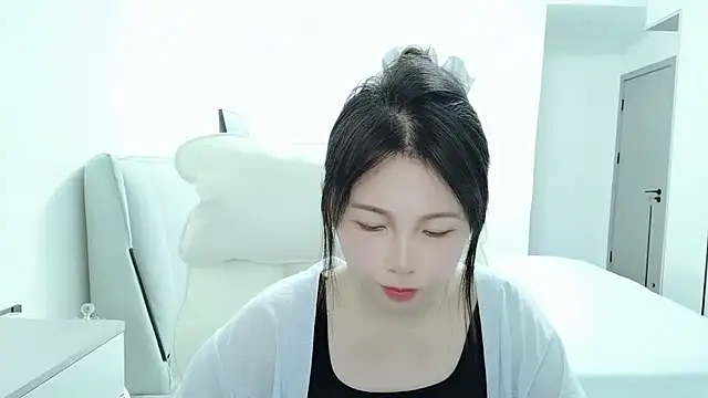 Sunset glow online show from 13, 10, 2025