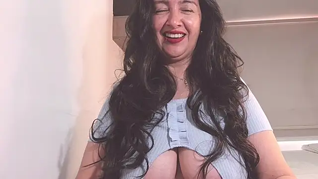 Cherry 1992 online show from 26, 2, 2025