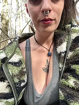 MenaDreadfull online show from 28, 2, 2026