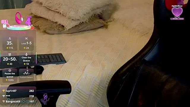 SorayaSapeca online show from 16, 11, 2025