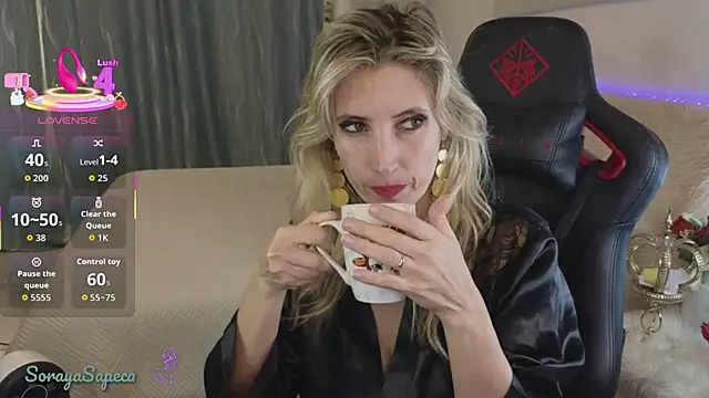 SorayaSapeca online show from 7, 10, 2025