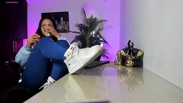 Amaia Bushida online show from 9, 10, 2025