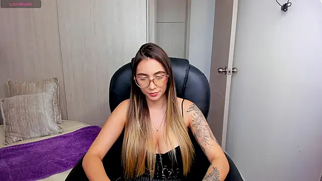 StacyConner online show from 28, 10, 2025