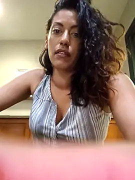 Snapshot of Nikkierosee chatting on 19, 3, 2025 Nikkierosee online show from 19, 3, 2025