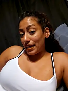 Snapshot of Nikkierosee chatting on 18, 12, 2024 Nikkierosee online show from 18, 12, 2024