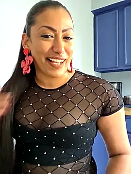 Snapshot of Nikkierosee chatting on 19, 10, 2025 Nikkierosee online show from 19, 10, 2025