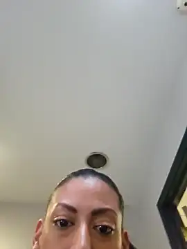 Snapshot of Nikkierosee chatting on 17, 3, 2025 Nikkierosee online show from 17, 3, 2025