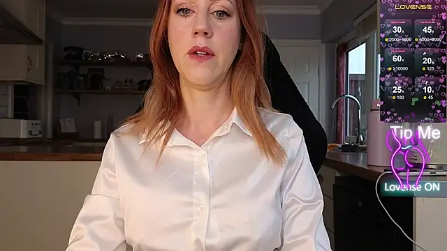 stripmequick online show from 28, 11, 2025