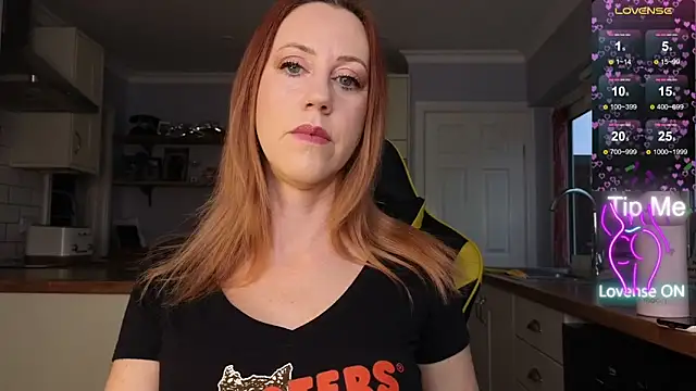 stripmequick online show from 22, 11, 2025