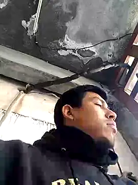 AlexAlejandro13 online show from 13, 1, 2025