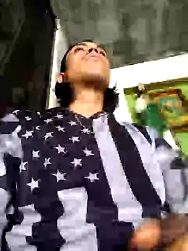 AlexAlejandro13 online show from 7, 11, 2025