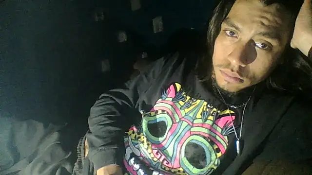 AlexAlejandro13 online show from 10, 4, 2026