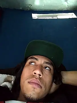 AlexAlejandro13 online show from 3, 3, 2026