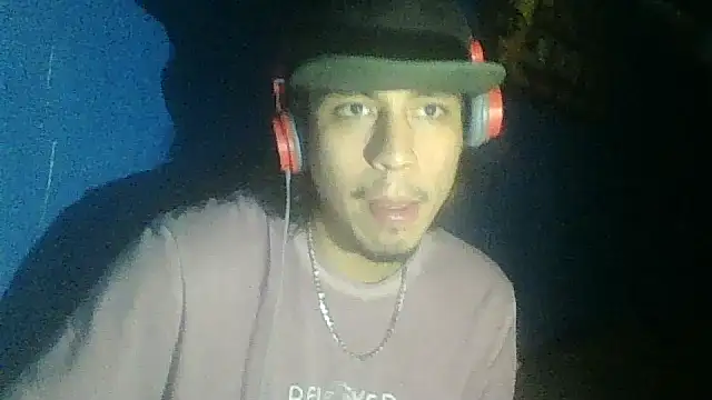 AlexAlejandro13 online show from 5, 10, 2025