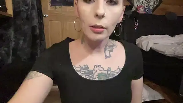 TeenyDoll online show from 18, 2, 2026