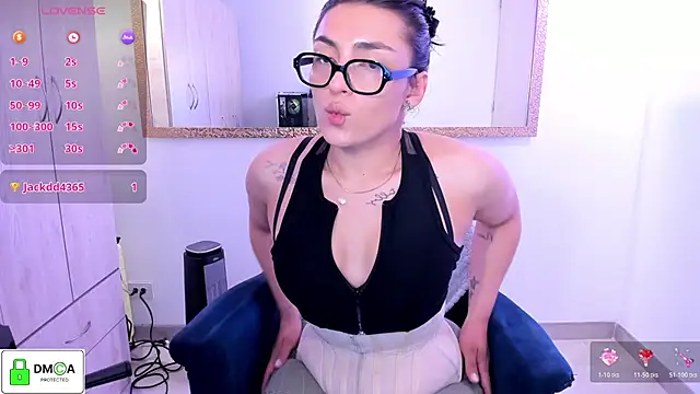 EricaVanderhill online show from 24, 6, 2026