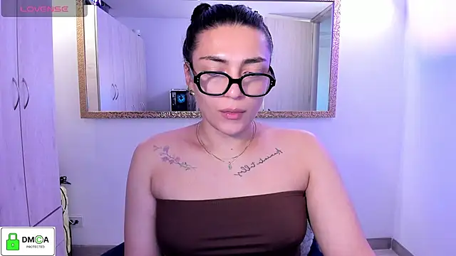 EricaVanderhill online show from 27, 7, 2026