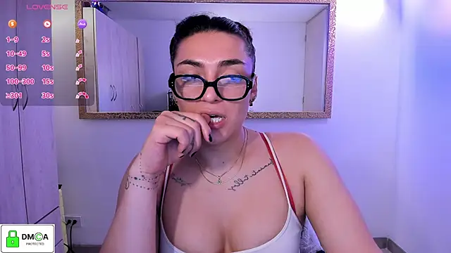 EricaVanderhill online show from 6, 7, 2026