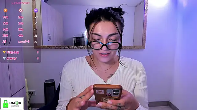 EricaVanderhill online show from 15, 5, 2026