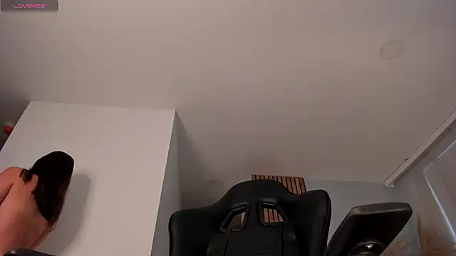 AnnieHallX online show from 2, 3, 2025