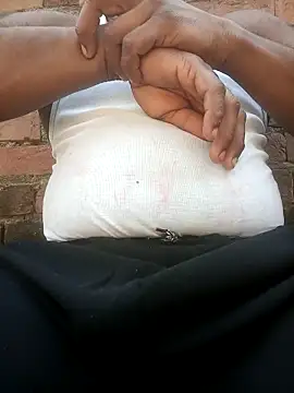 FinableKnee online show from 13, 10, 2025