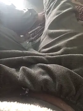 Snapshot of FinableKnee chatting on 2, 2, 2026 FinableKnee online show from 2, 2, 2026