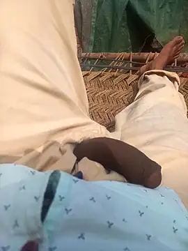 Snapshot of FinableKnee chatting on 3, 2, 2026 FinableKnee online show from 3, 2, 2026