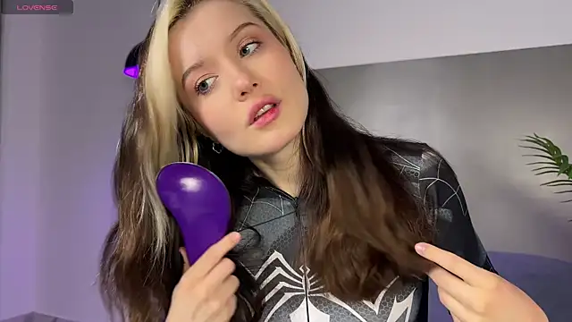  blowjob queen online show from 25, 6, 2026