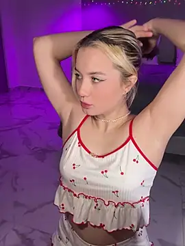  blowjob queen online show from 18, 12, 2024