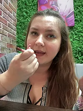 CandyShoopp online show from 6, 3, 2025