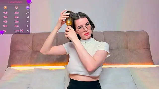 AriellaTesk online show from 2, 4, 2026